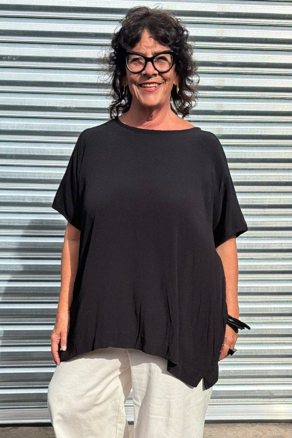 TCD Gorjis Tee Top - Black