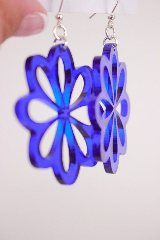 DEVISE Devise Flower Earrings - Blue Shop