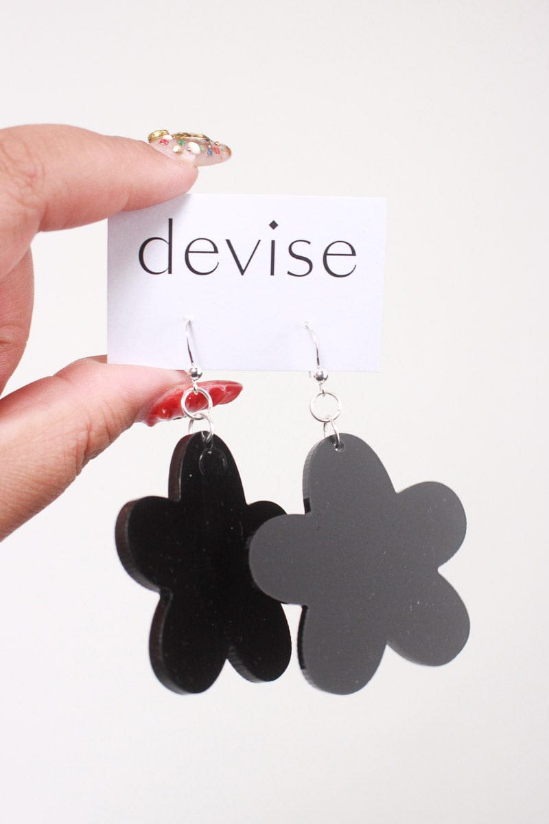 DEVISE Devise Mary Quant Flower Earrings - Black Shop