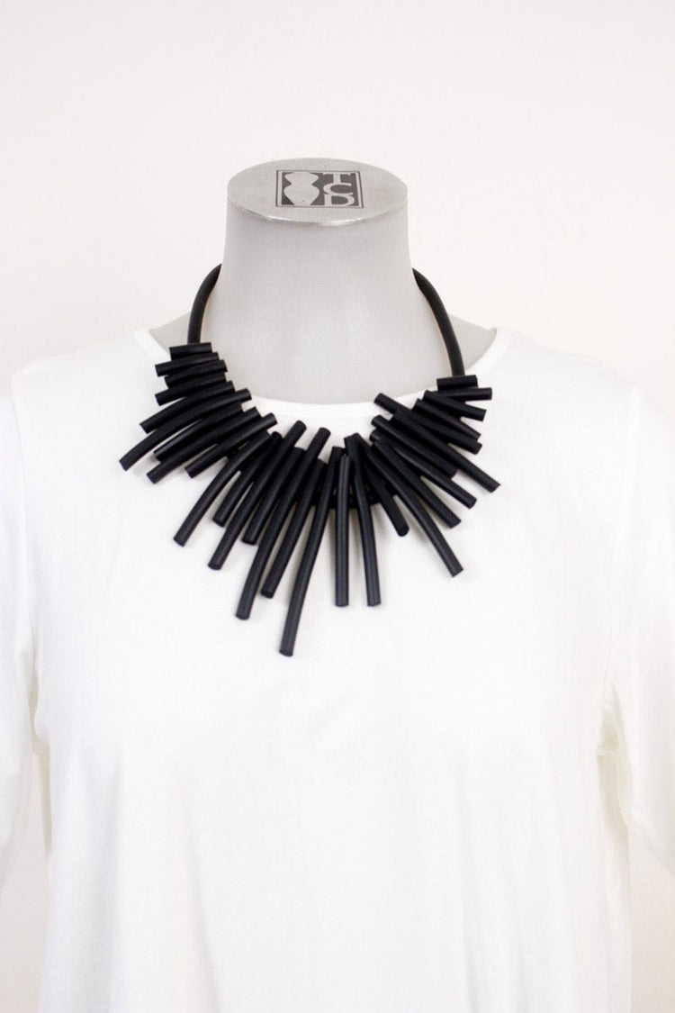 Mikas Mikas Bars Necklace - Black jewellery