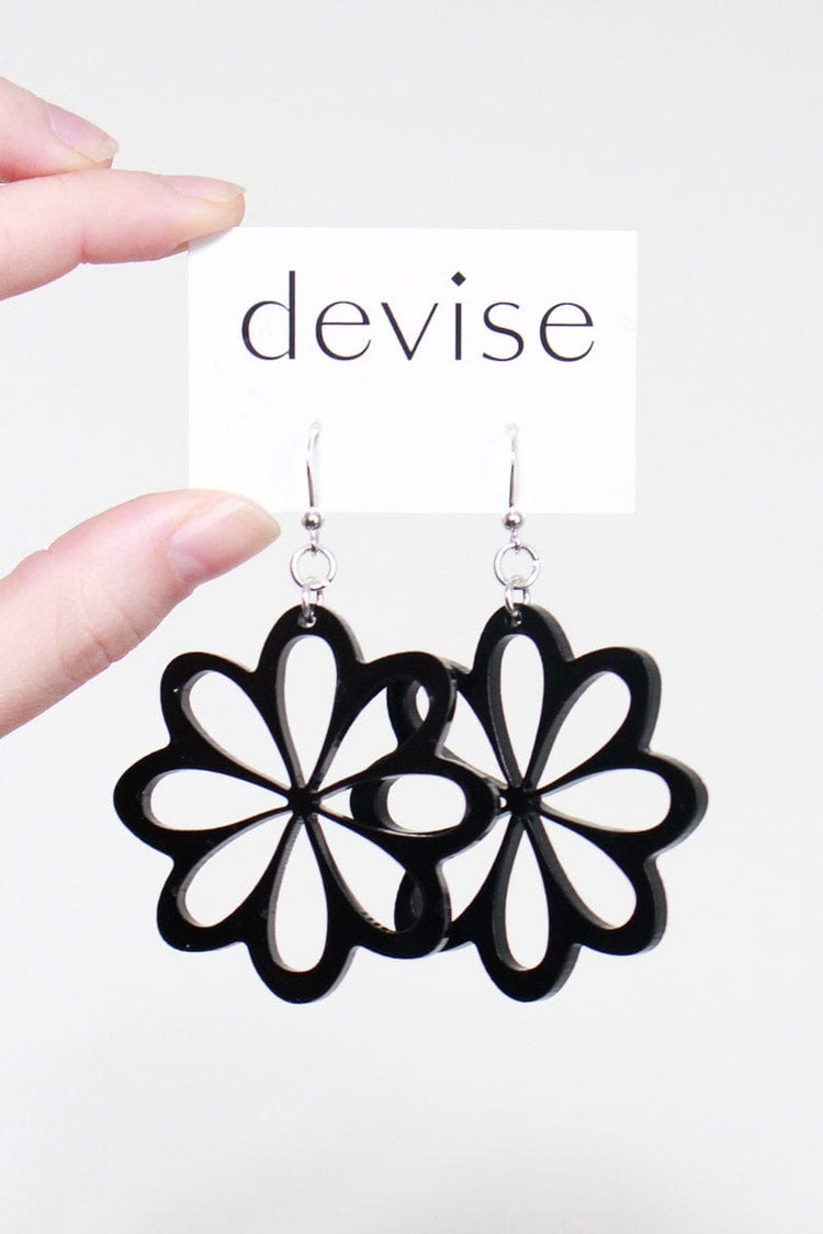 TBB Devise Flower Earrings - Black Shop