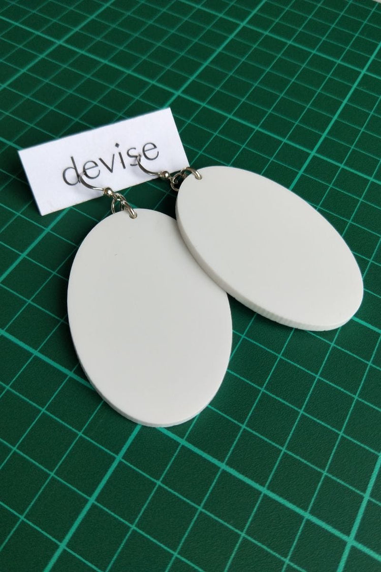 TBB Devise Oval Earrings - White Shop
