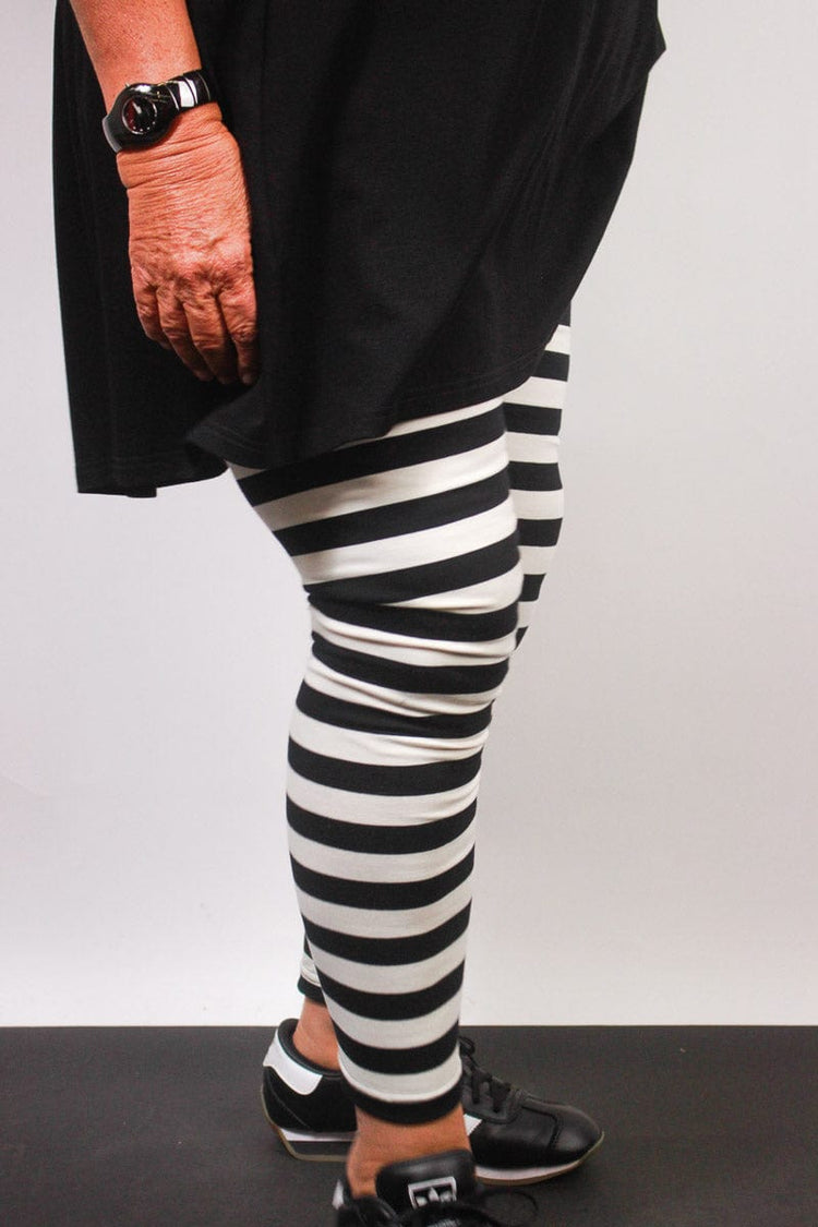 TCD TCD Leggings - Big Stripe Cream/Black Shop