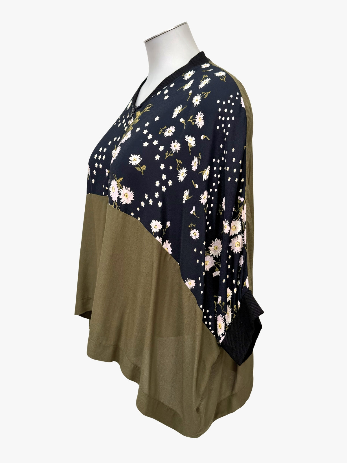 Juna Bomber - Daisy