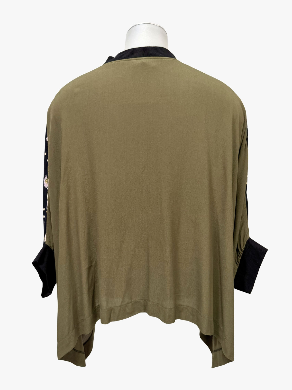 Juna Bomber - Daisy