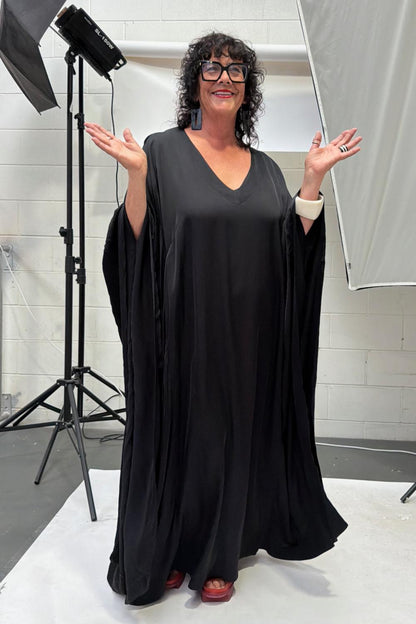 TCD Glissé Gown - Black Satin