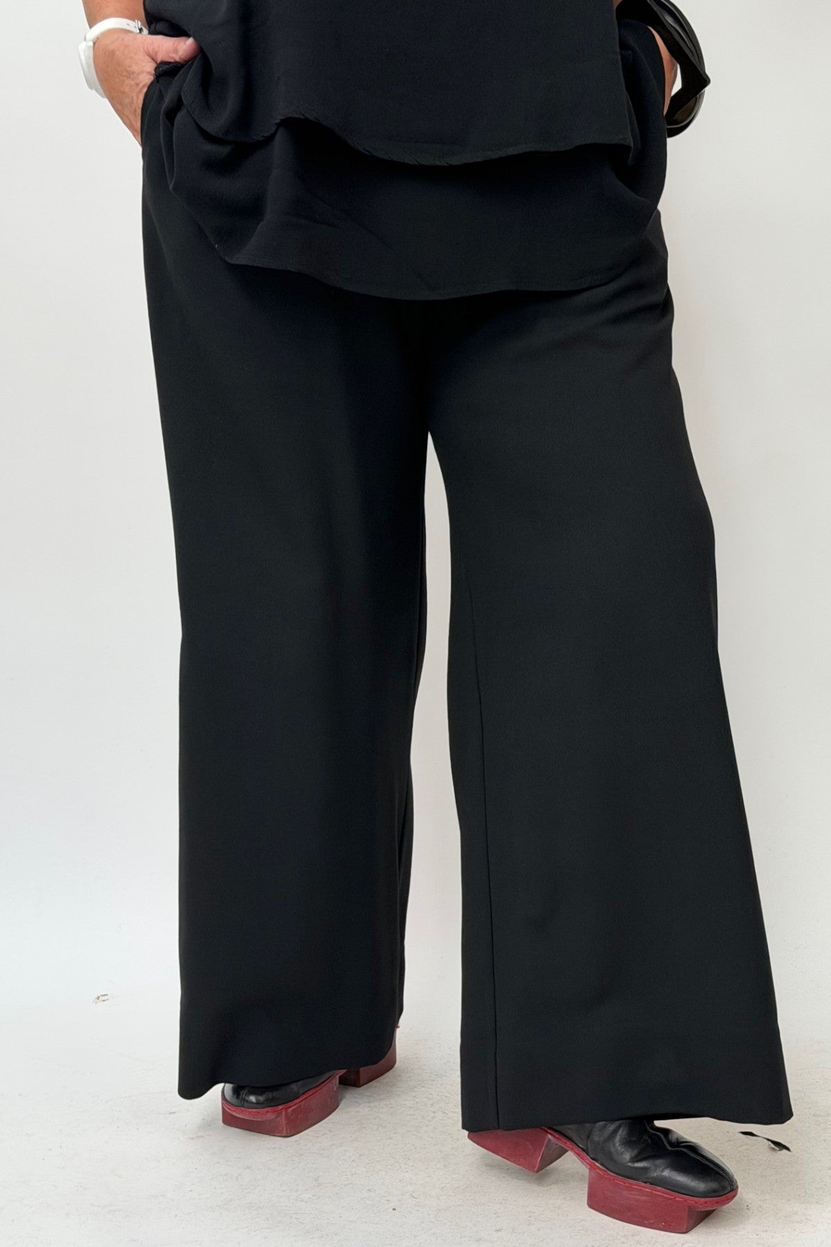 TCD Sadie Pants - Black Wool