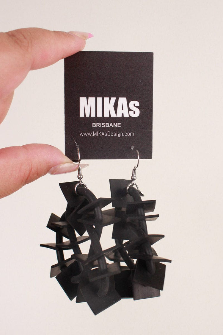 Mikas Mikas Square Lace Earrings - Black Shop