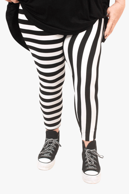 TCD TCD Leggings - Across and Up Big Stripe B&amp;W Shop